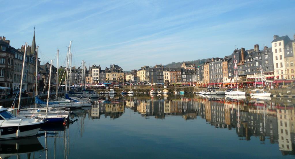 Hotel Le Vauban Merville-Franceville-Plage Exterior foto